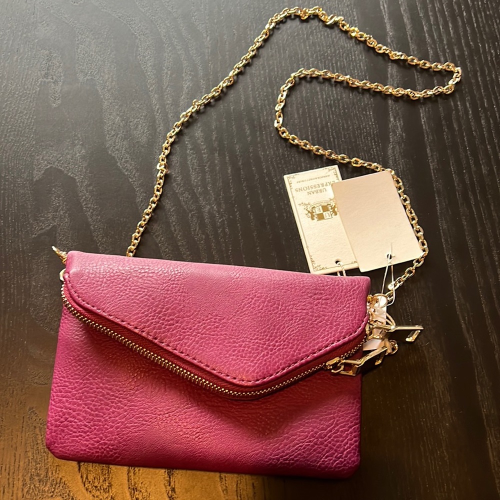 Womens Chain Crossbody/Clutch